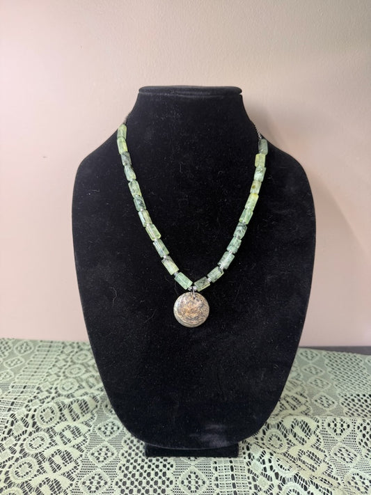 The Moss Pendant
